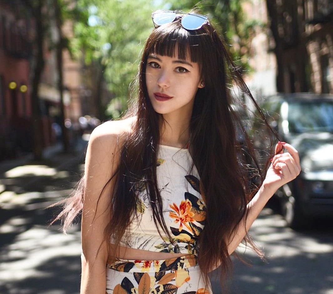 Nhan sac hack tuoi cua blogger lai 3 dong mau anh 1