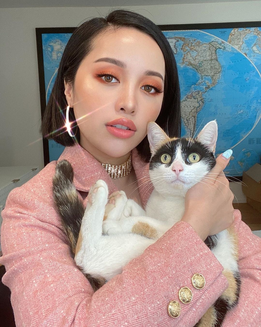 Cuộc sống của Michelle Phan sau khi tuyên bố rời bỏ YouTube ảnh 5 Cuoc song cua Michelle Phan sau khi tuyen bo roi bo YouTube anh 5