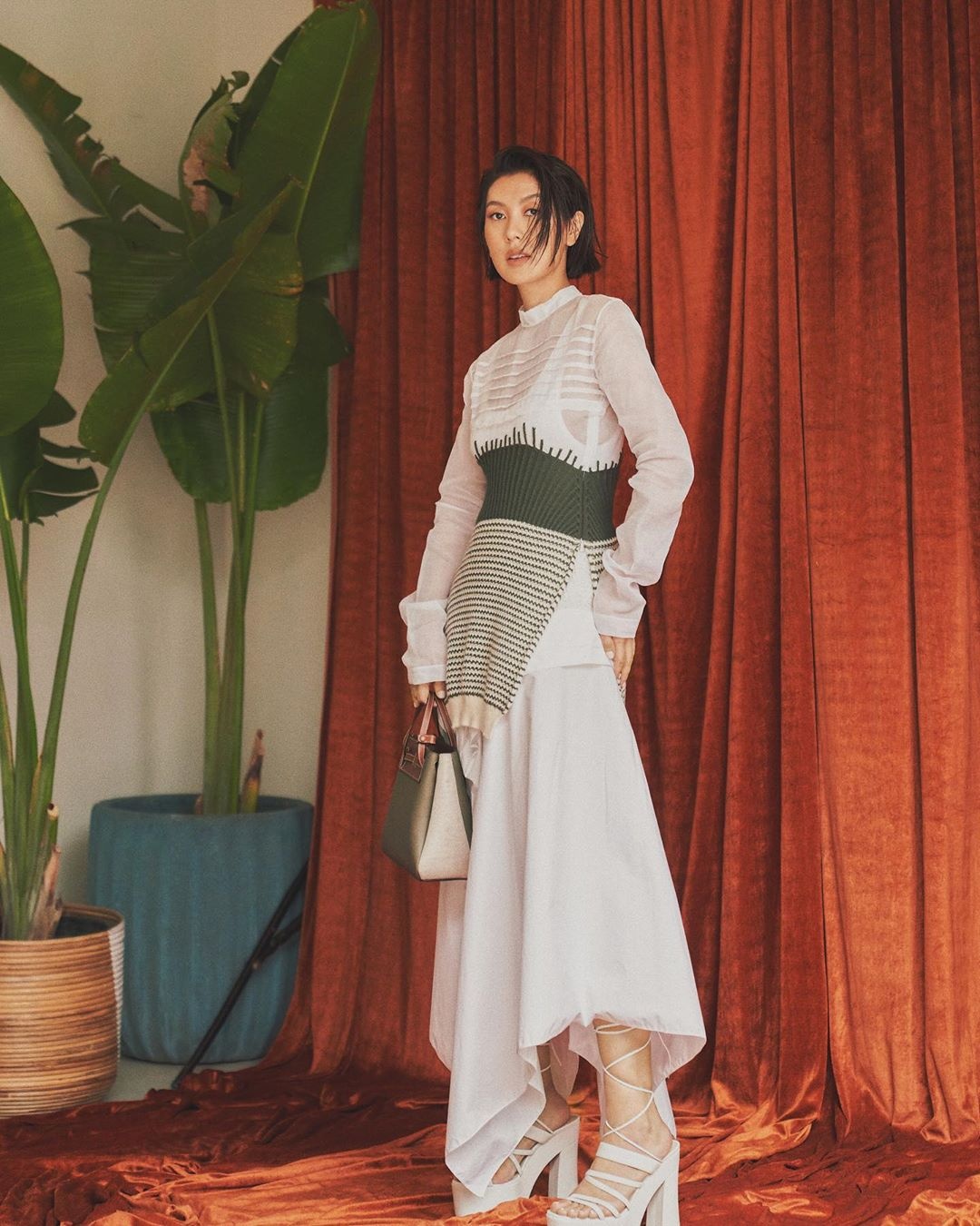 Dàn fashionista Philippines U30 hack tuổi phong cách sang chảnh ảnh 11 Dan fashionista Philippines U30 hack tuoi phong cach sang chanh anh 11