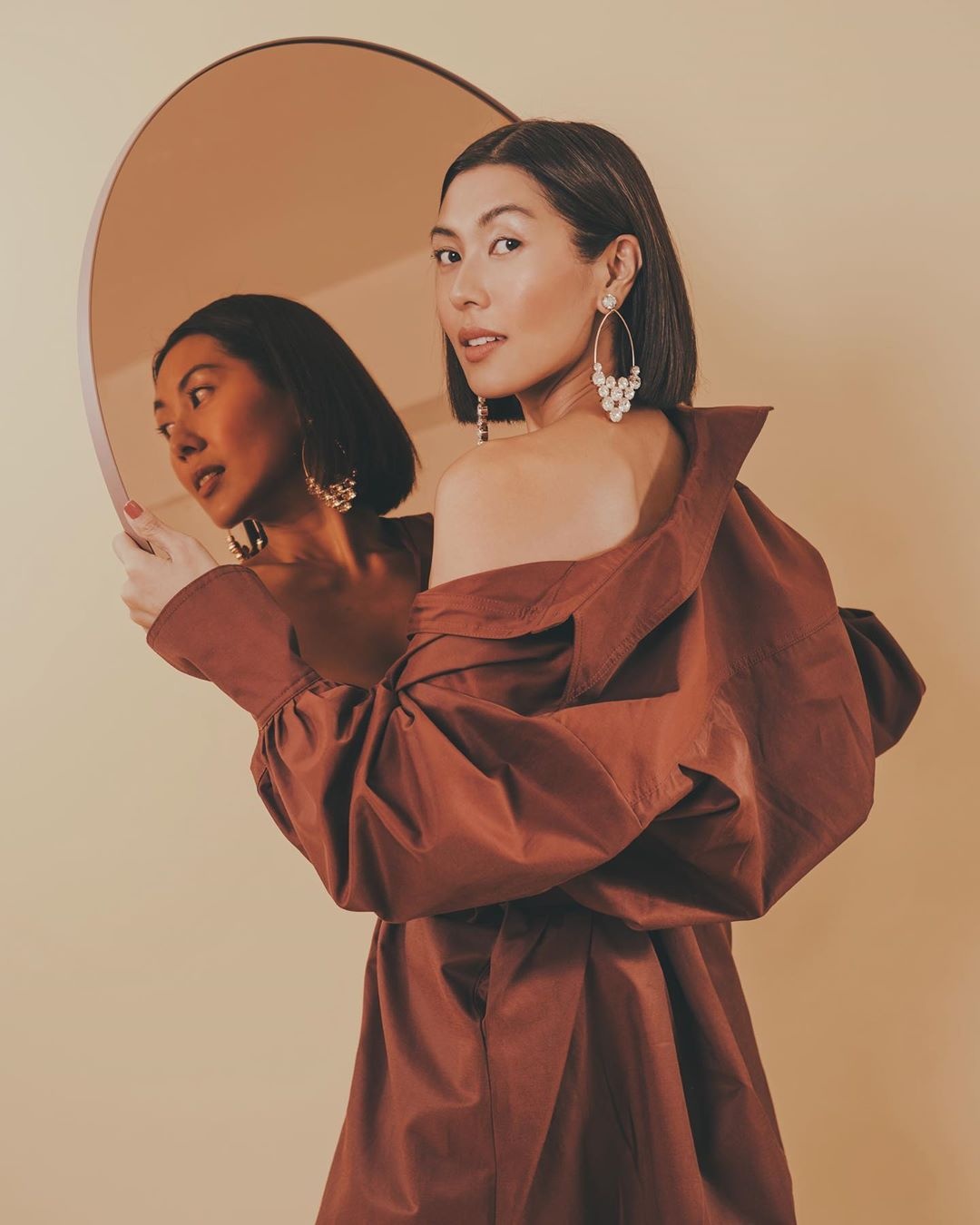 Dàn fashionista Philippines U30 hack tuổi phong cách sang chảnh ảnh 12 Dan fashionista Philippines U30 hack tuoi phong cach sang chanh anh 12