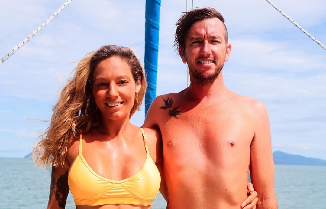 Vo chong phuot khap the gioi 3 nam bang thuyen anh 4