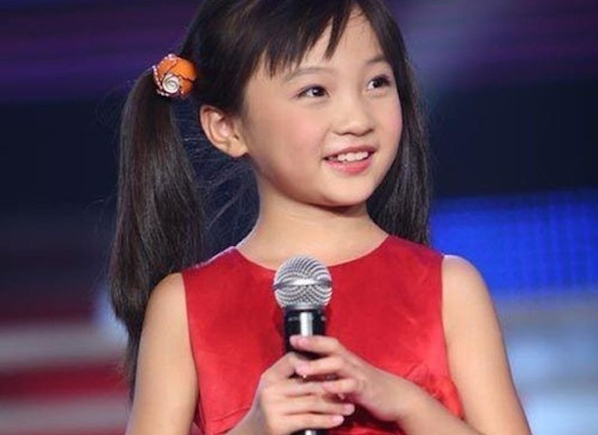 Cuoc song bi loi dung, boc lot boi chinh cha me ruot cua cac sao nhi hinh anh