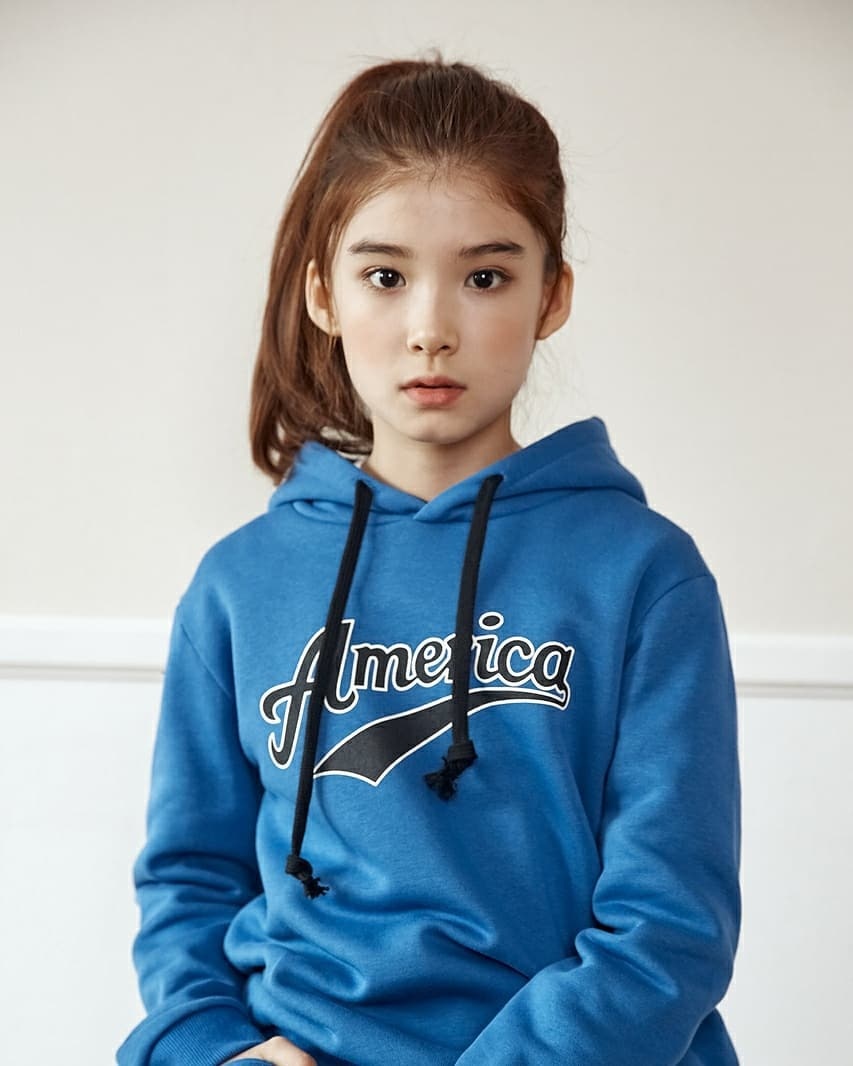 Mau nhi lai Han - Canada tung noi tieng 9 nam truoc gio ra sao anh 10