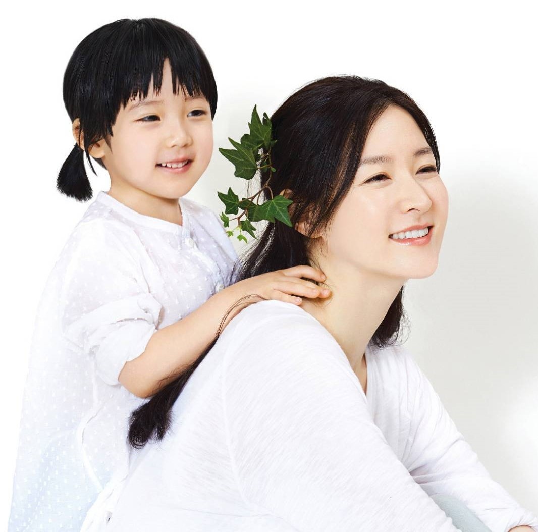 Con gai xinh dep cua nhung tuong thanh nhan sac chau A anh 3