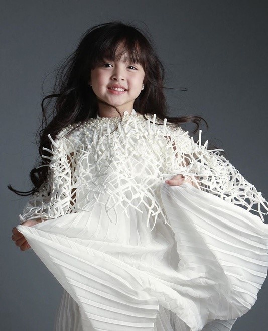 Con gai xinh dep cua nhung tuong thanh nhan sac chau A anh 6