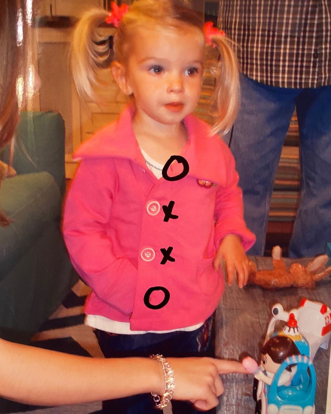 Hiện tượng ảnh chế trong trong Good Luck Charlie giờ ra sao ảnh 2 Hien tuong anh che trong trong Good Luck Charlie gio ra sao anh 2