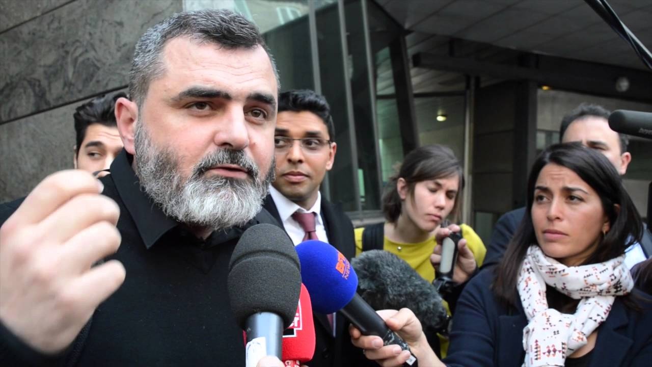 Nguoi dan ong kien sep vi bi giao cong viec qua chan den noi tram cam anh 2