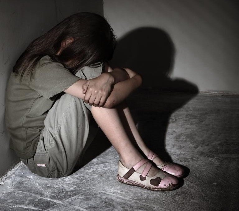 Vu 4 hoc sinh hiep dam be gai 13 tuoi khong bi lap an gay tranh cai anh 4