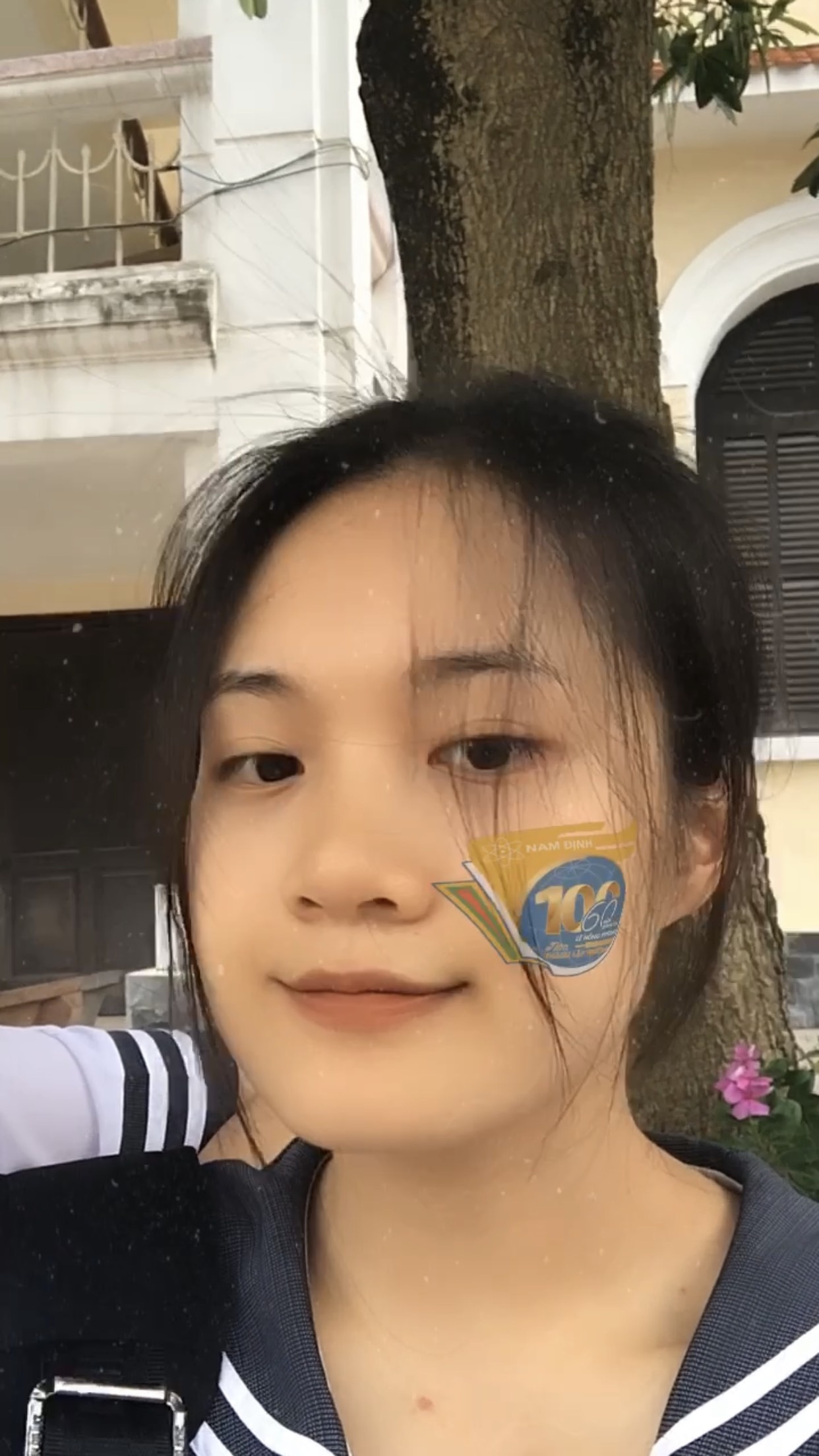 Nam sinh sang tao hieu ung tren mang de an mung truong tron 100 tuoi anh 5