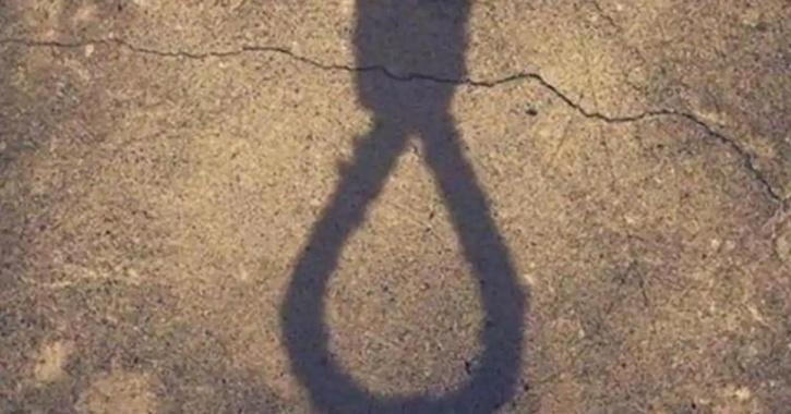 Cau be tu tu khi bi goi la 'nguoi chuyen gioi' hinh anh