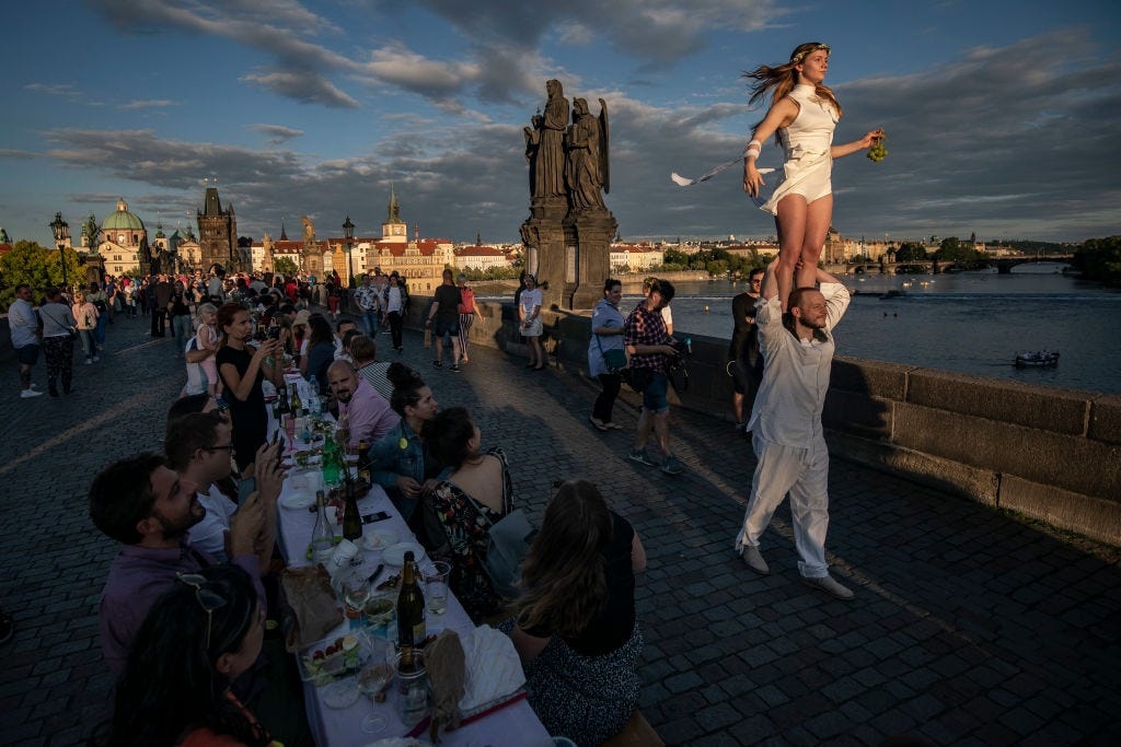 Cong hoa Czech lam ban tiec dai hon 500 m mung lenh do phong toa anh 5