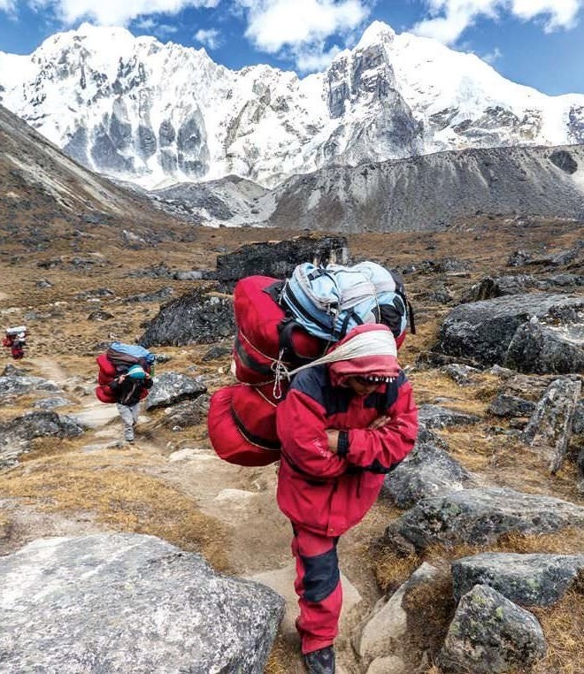 Cuộc sống khắc nghiệt của bộ tộc dẫn đường trên đỉnh Everest ảnh 3 Cuoc song khac nghiet cua bo toc dan duong tren dinh Everest anh 3