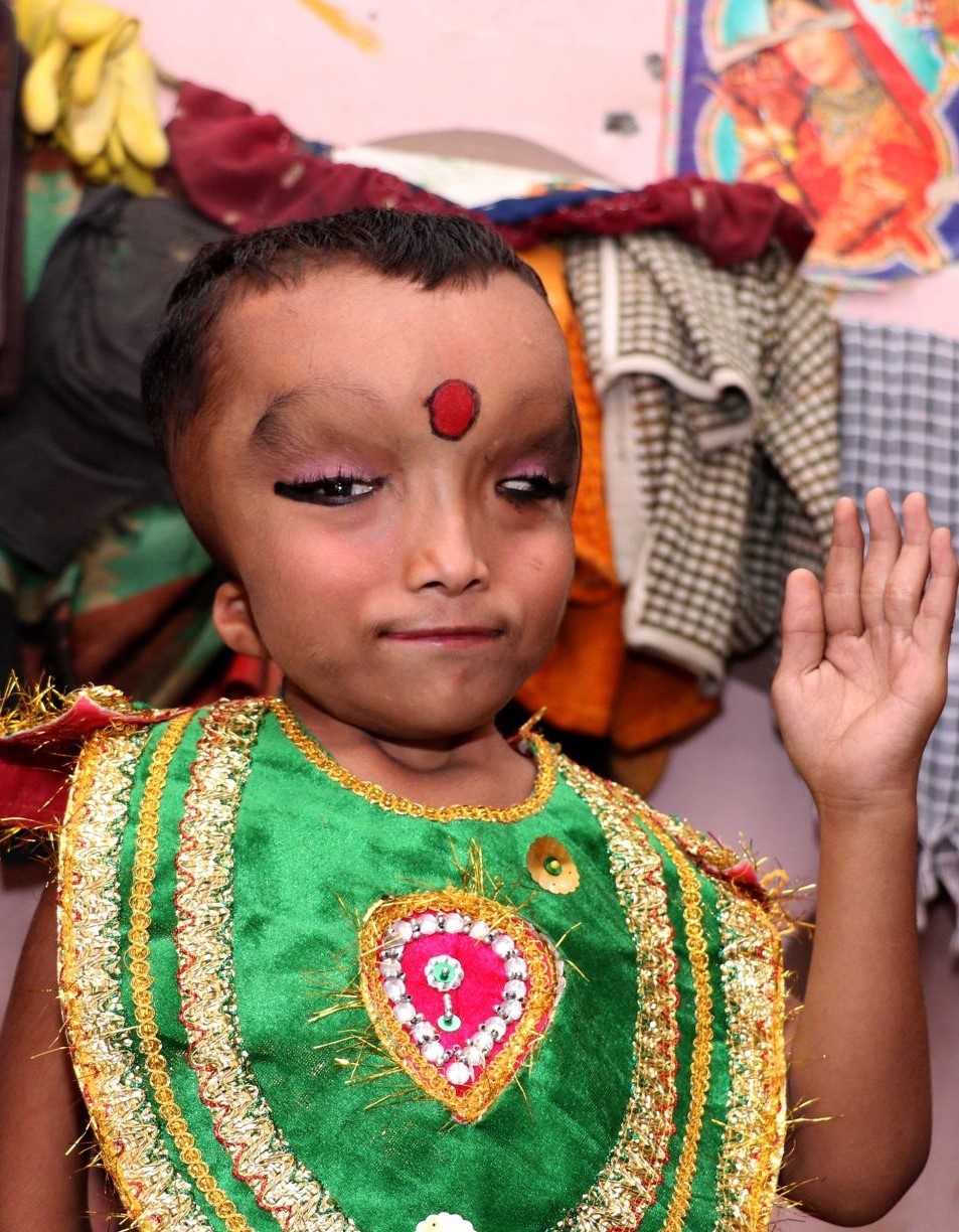 So phan cua nhung dua tre duoc ton lam than song tu nho anh 2