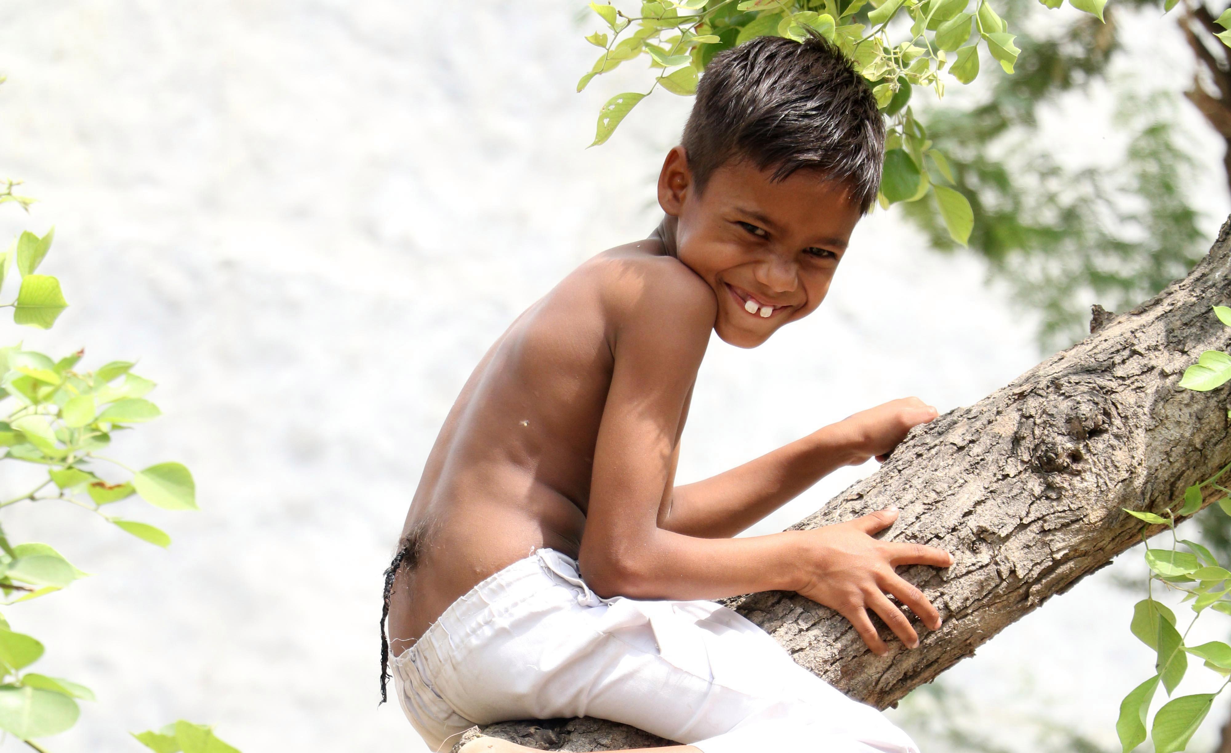 So phan cua nhung dua tre duoc ton lam than song tu nho anh 9