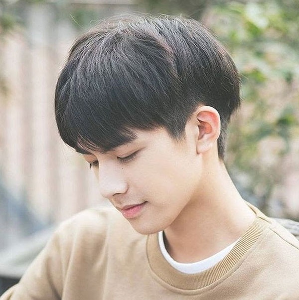 Truong hoc Nhat Ban gay tranh cai khi cam hoc sinh cat toc two-block anh 4