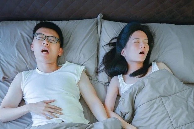 Ngu rieng 'giet chet' hon nhan o Nhat Ban hinh anh