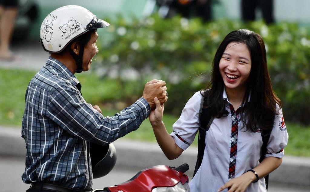 thi THPT quoc gia anh 5