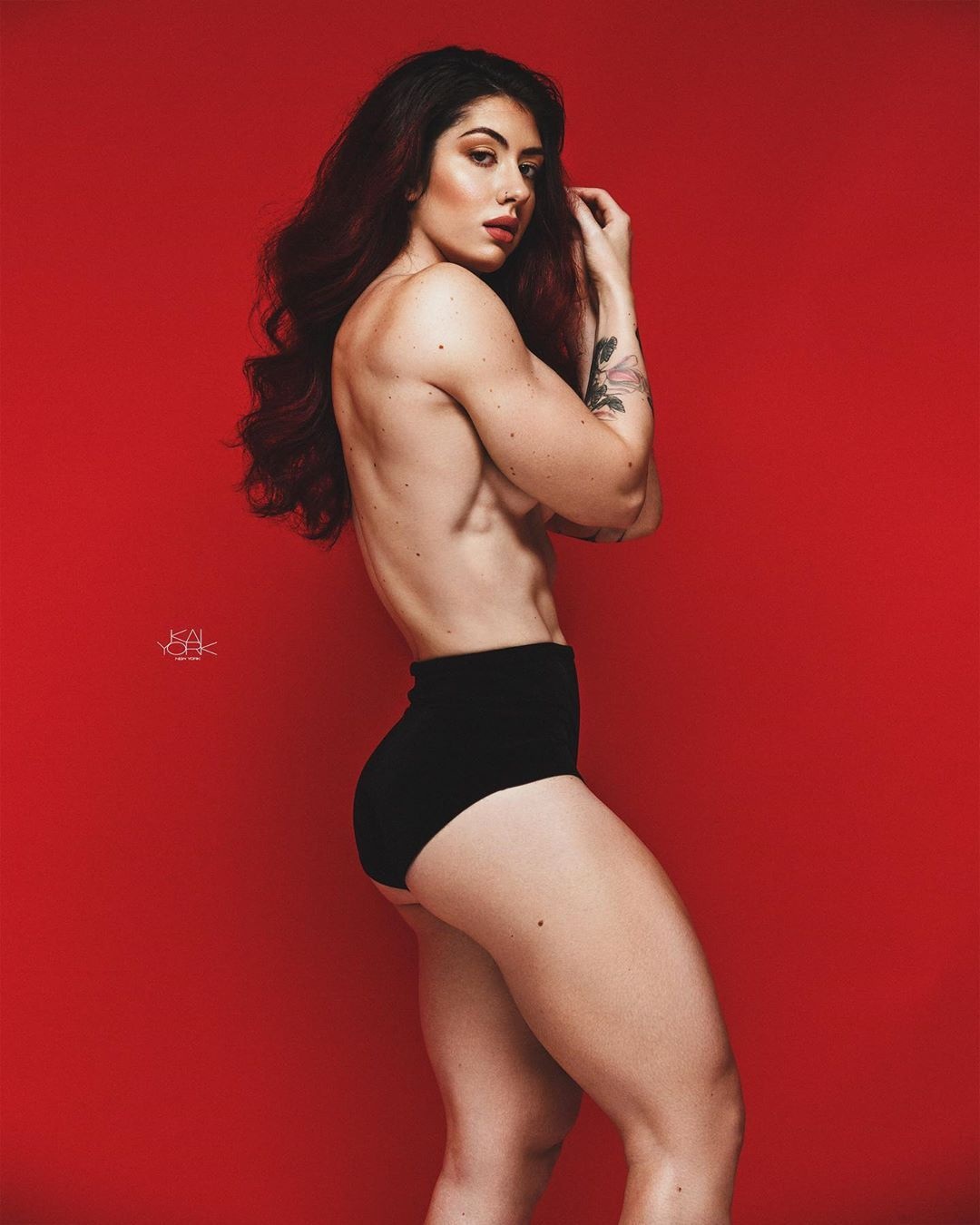 tien nu cu ta co mat thien than,  body co bap anh 9