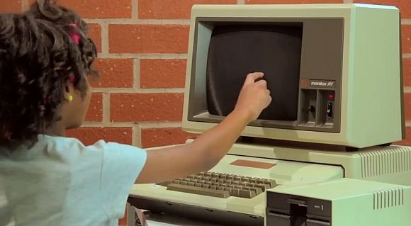 Thế hệ Zillennial hối hận vì phơi bày cuộc sống cá nhân lên Internet ảnh 1 The he Zillennial hoi han vi phoi bay cuoc song ca nhan len Internet anh 1