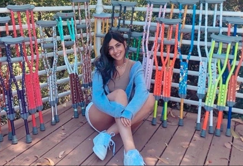 Co gai thiet ke nang tang tre khuyet tat hinh anh