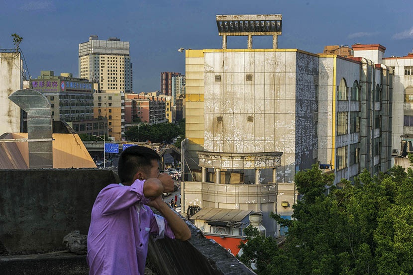 Thanh nien Trung Quoc chan nan voi cuoc song o thanh pho lon anh 5