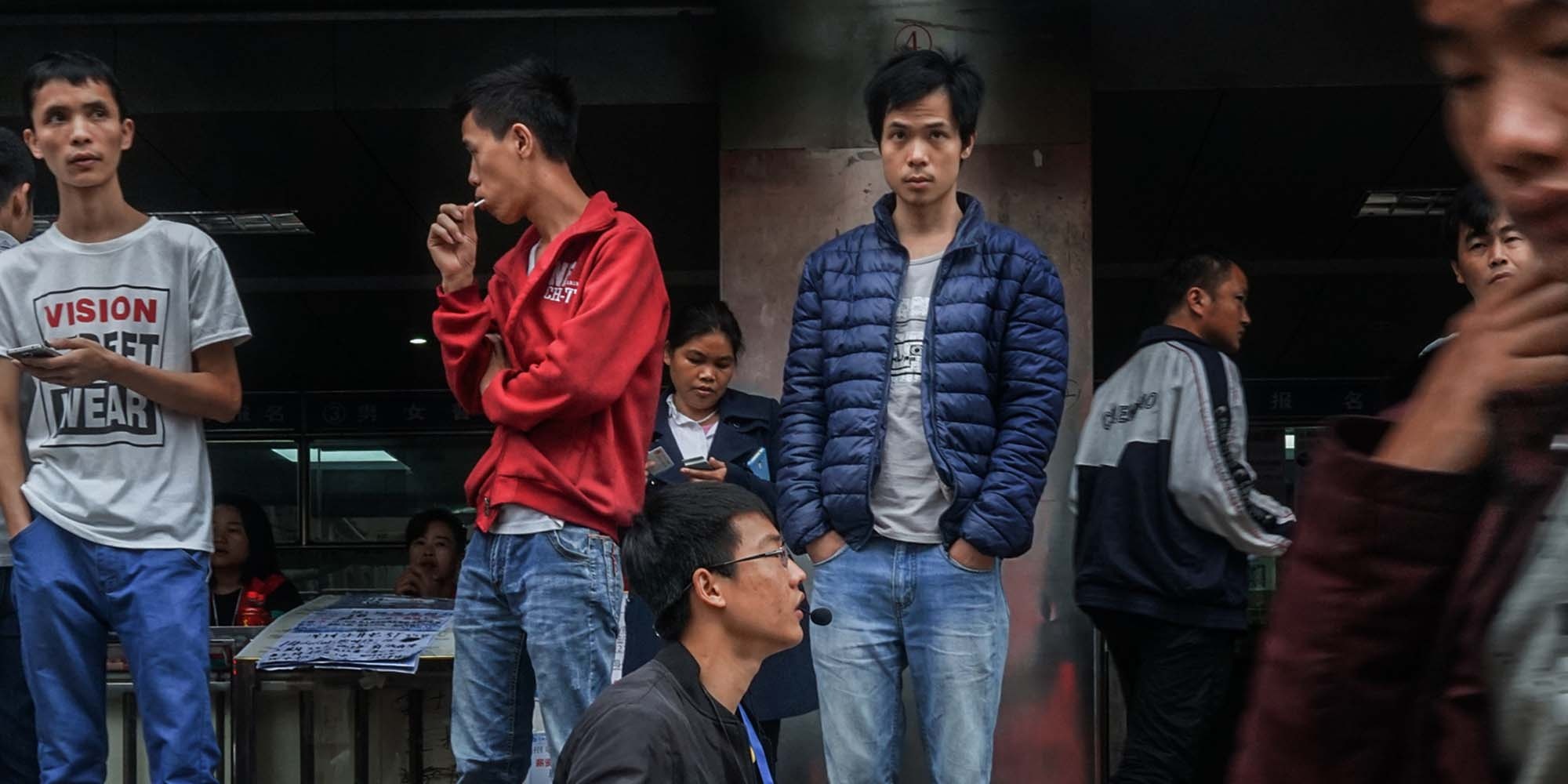 Thanh nien Trung Quoc chan nan voi cuoc song o thanh pho lon anh 1