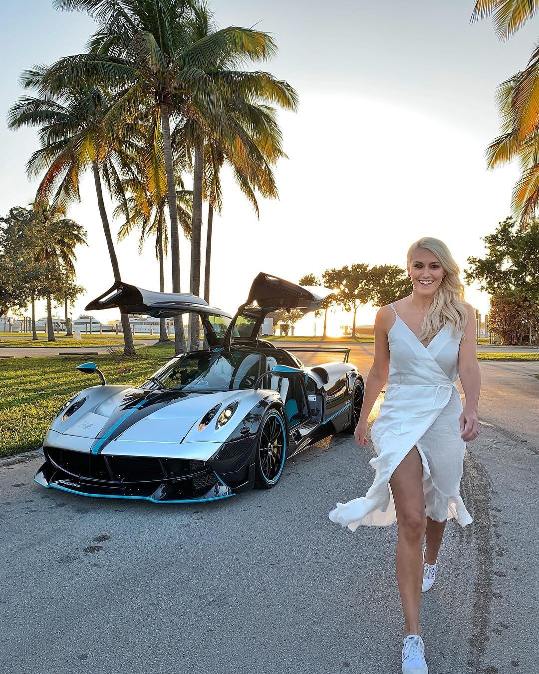 nữ carfluencer nổi tiếng trong làng siêu xe ảnh 4 nu carfluencer noi tieng trong lang sieu xe anh 4