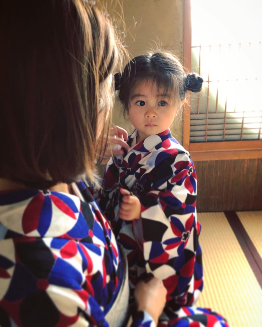 Cô bé tóc xù Nhật  ảnh 6 Co be toc xu Nhat anh 6