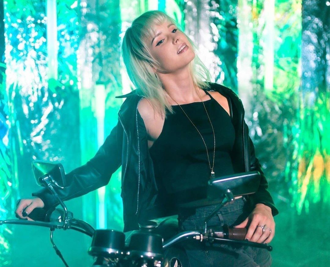 nu streamer noi tieng tai Canada anh 6