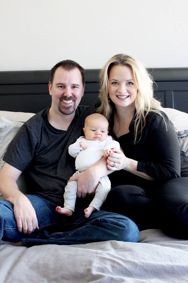 Nhân vật chính trong meme cậu bé giơ ngón cái ảnh 7 Nhan vat chinh trong meme cau be gio ngon cai anh 7