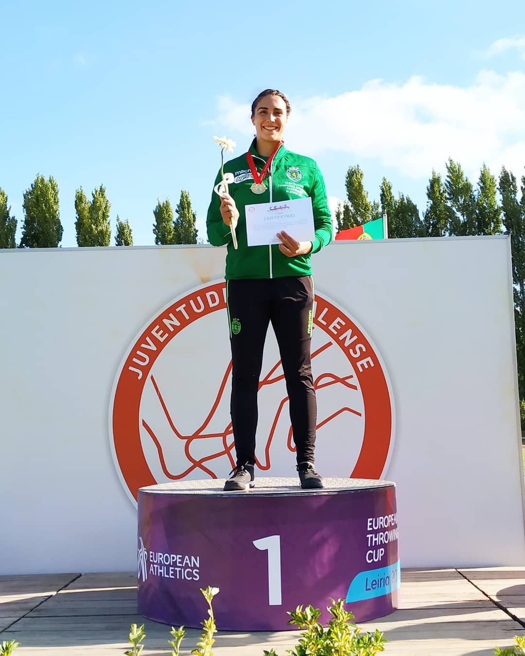 nu VDV nem dia anh 11