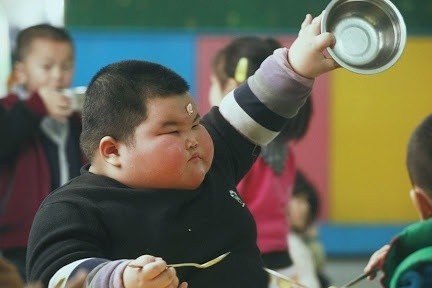 Ty le tre em chau A beo phi tang manh trong dai dich hinh anh