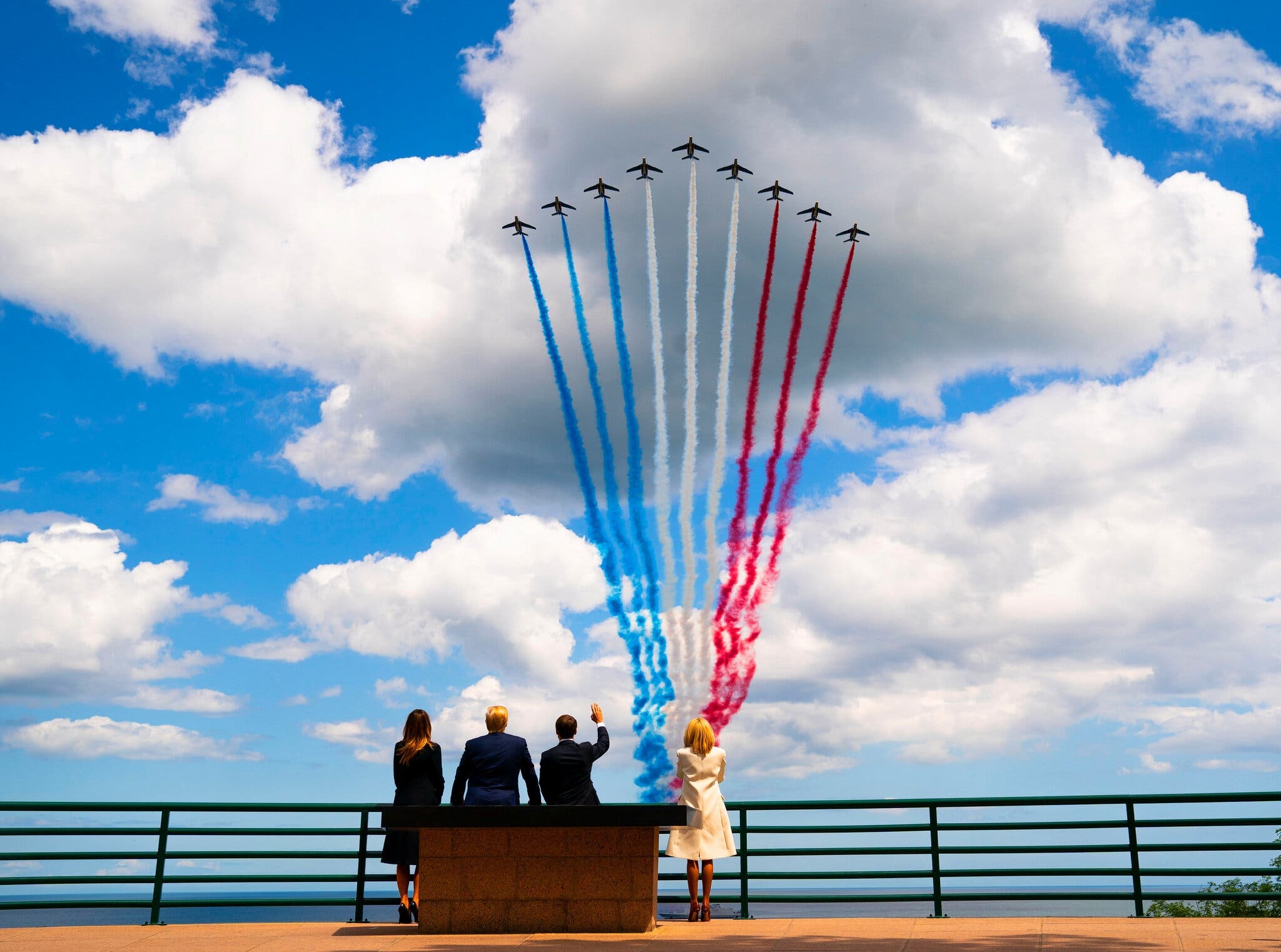 cong viec chup anh cho ong Trump anh 7