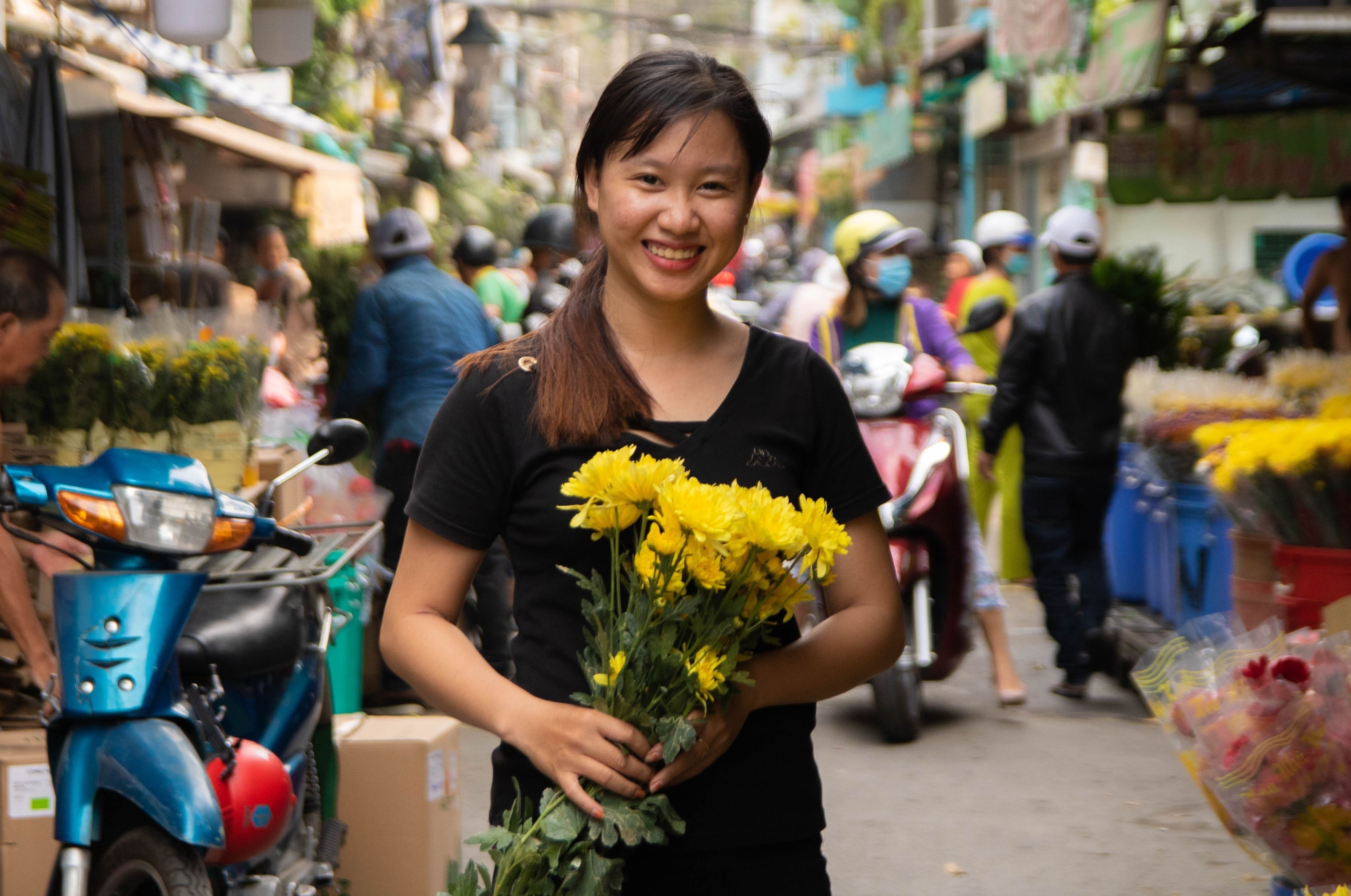 O lai TP.HCM lam viec xuyen Tet de nhan luong nhan 3 hinh anh