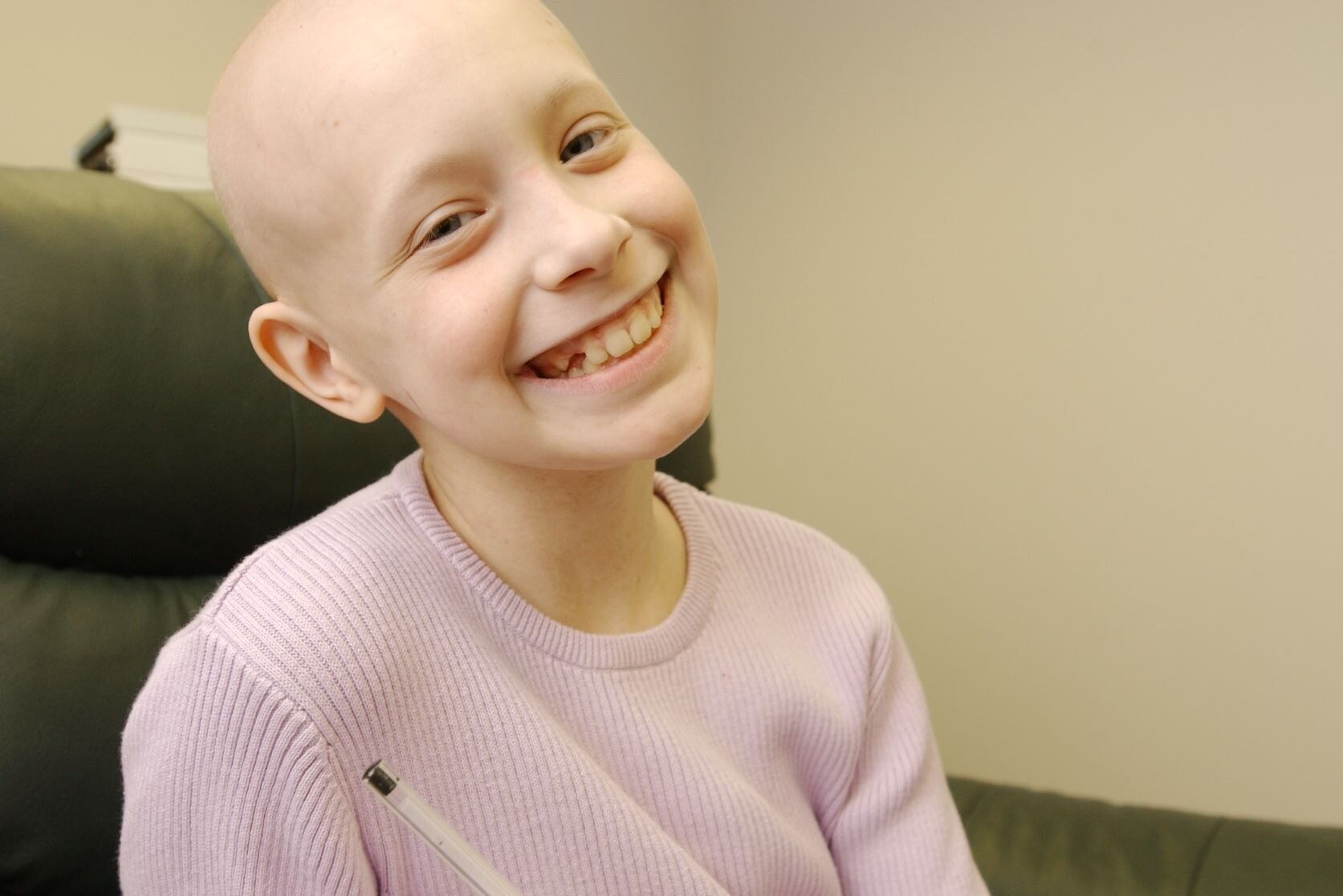 Co gai chien thang ung thu nam 10 tuoi se bay vao vu tru anh 1