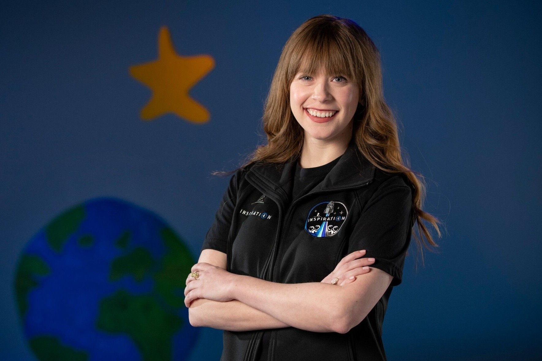 Co gai tung mac ung thu xuong se bay vao vu tru hinh anh