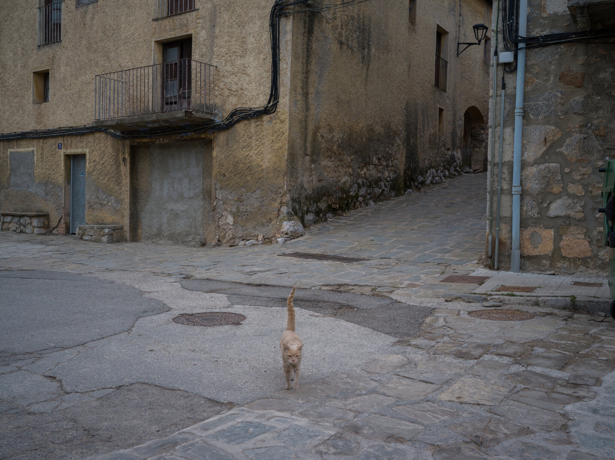 Ngoi lang bi lang quen o Tay Ban Nha anh 6