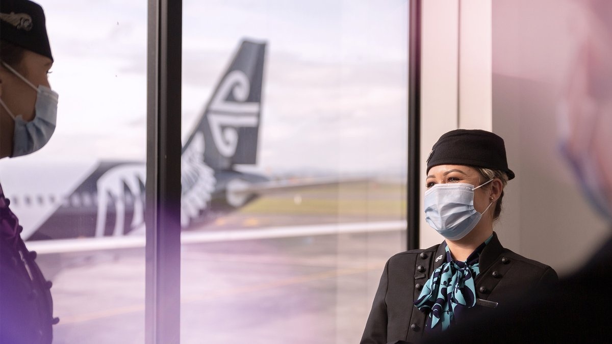 Air New Zealand giau chuyen 2 tiep vien mac Covid-19 anh 1