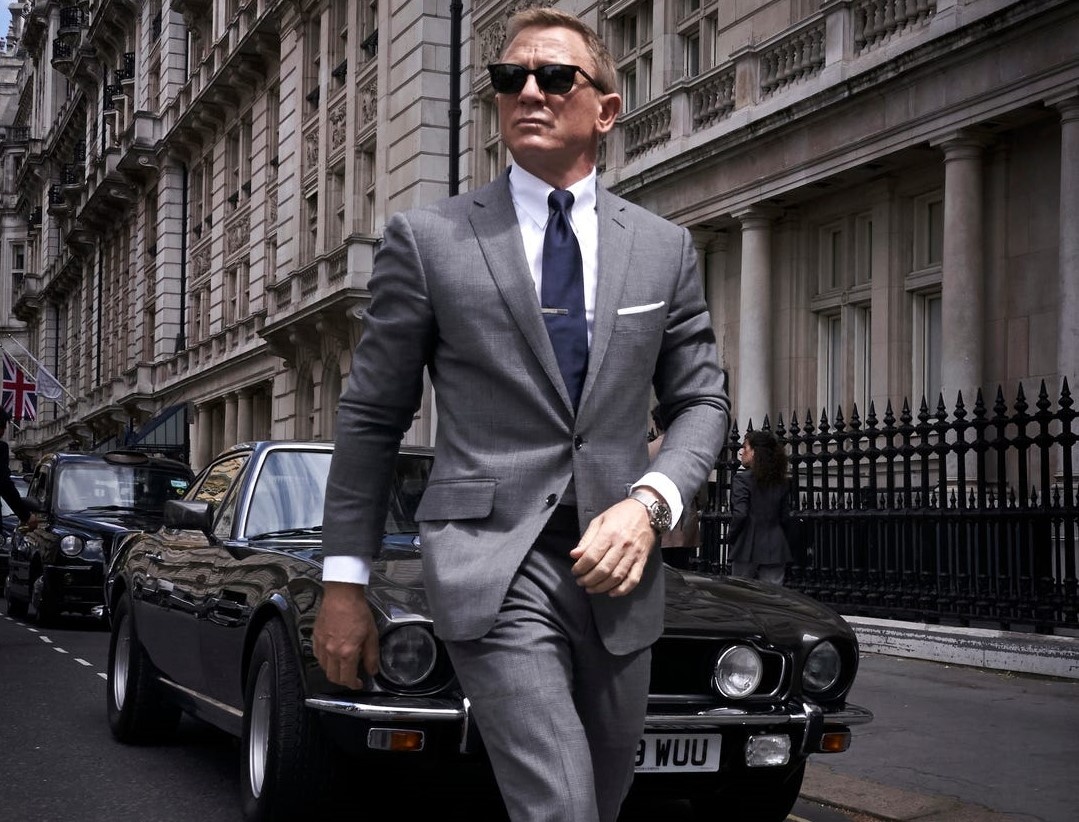 Duoc tra 1.000 USD de xem 24 phan phim James Bond anh 1