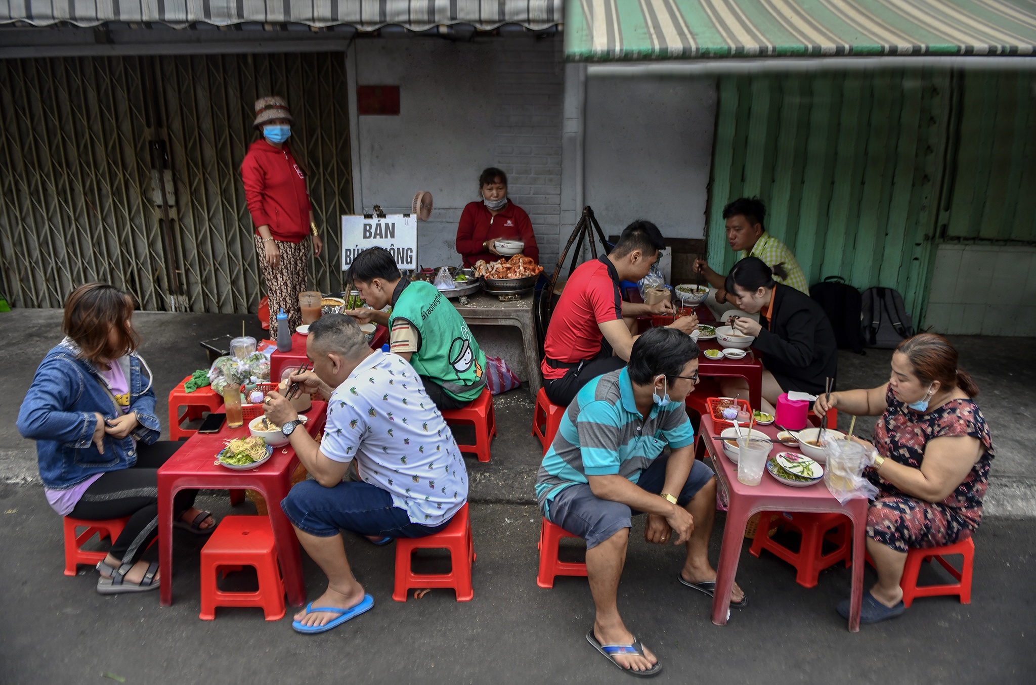 Gánh bún suông không tên nổi tiếng ở TP.HCM ảnh 5 Ganh bun suong khong ten noi tieng o TP.HCM anh 5