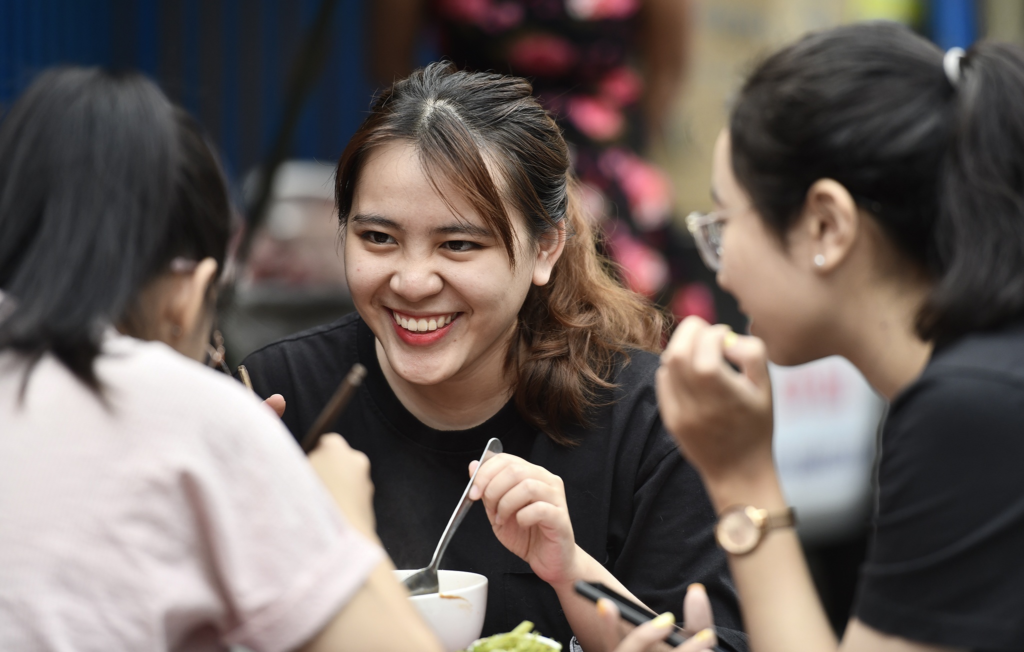 Gánh bún suông không tên nổi tiếng ở TP.HCM ảnh 6 Ganh bun suong khong ten noi tieng o TP.HCM anh 6