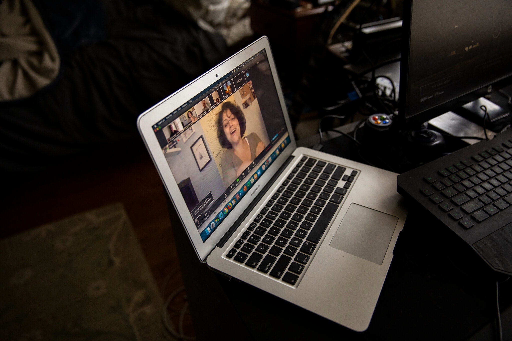 Sinh viên Mỹ muốn bỏ nghề giáo vì ngán ngẩm đại dịch ảnh 2 Sinh vien My muon bo nghe giao vi ngan ngam dai dich anh 2