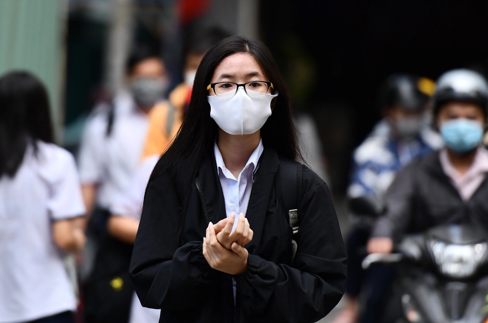 Em on thi trong tam the lo lang vi dich anh 2