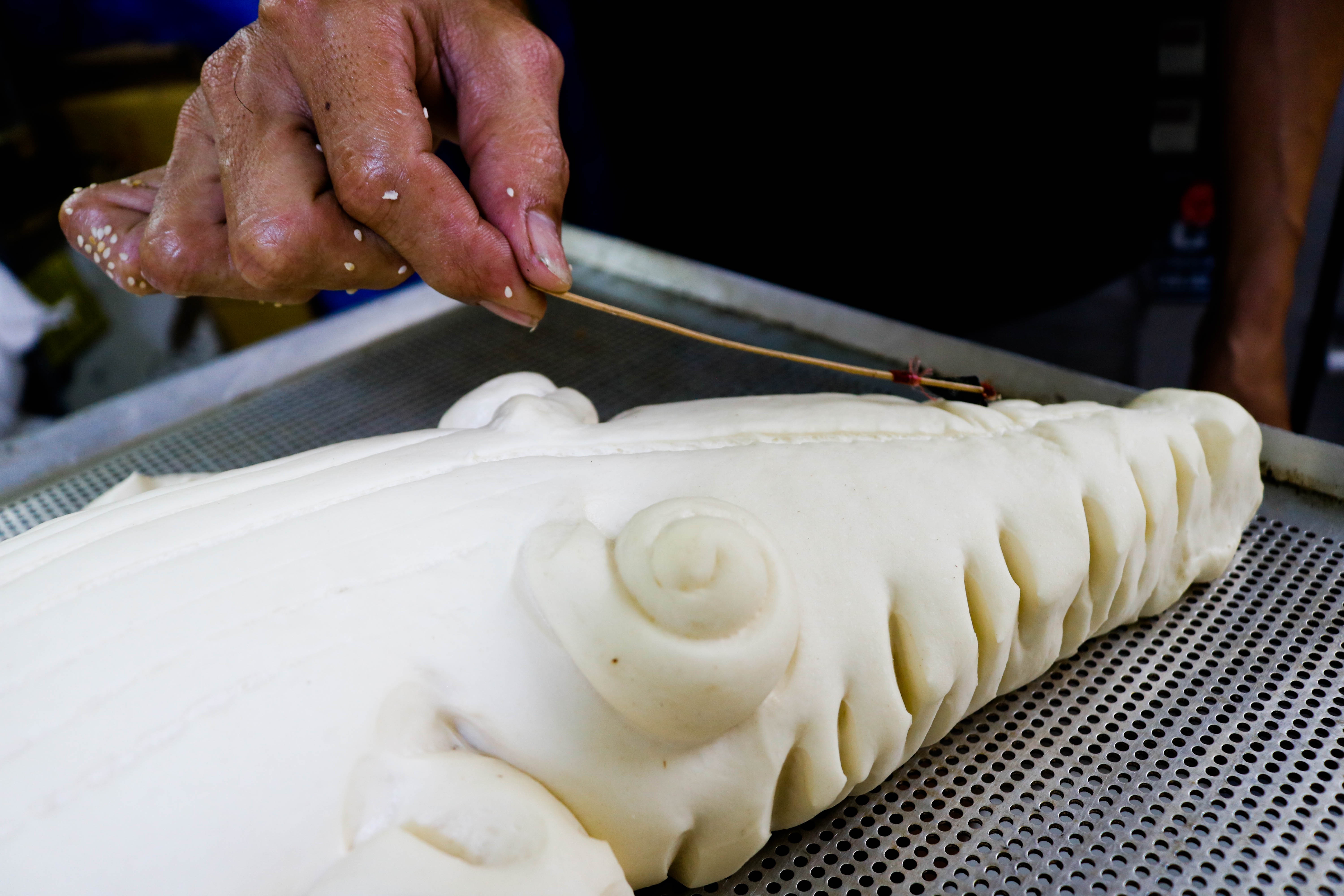 bánh mì cá sấu, bánh mì hình thú, Phan Thanh Phước, bánh mì, bình tân ảnh 2 banh mi ca sau, banh mi hinh thu, Phan Thanh Phuoc, banh mi, binh tan anh 2