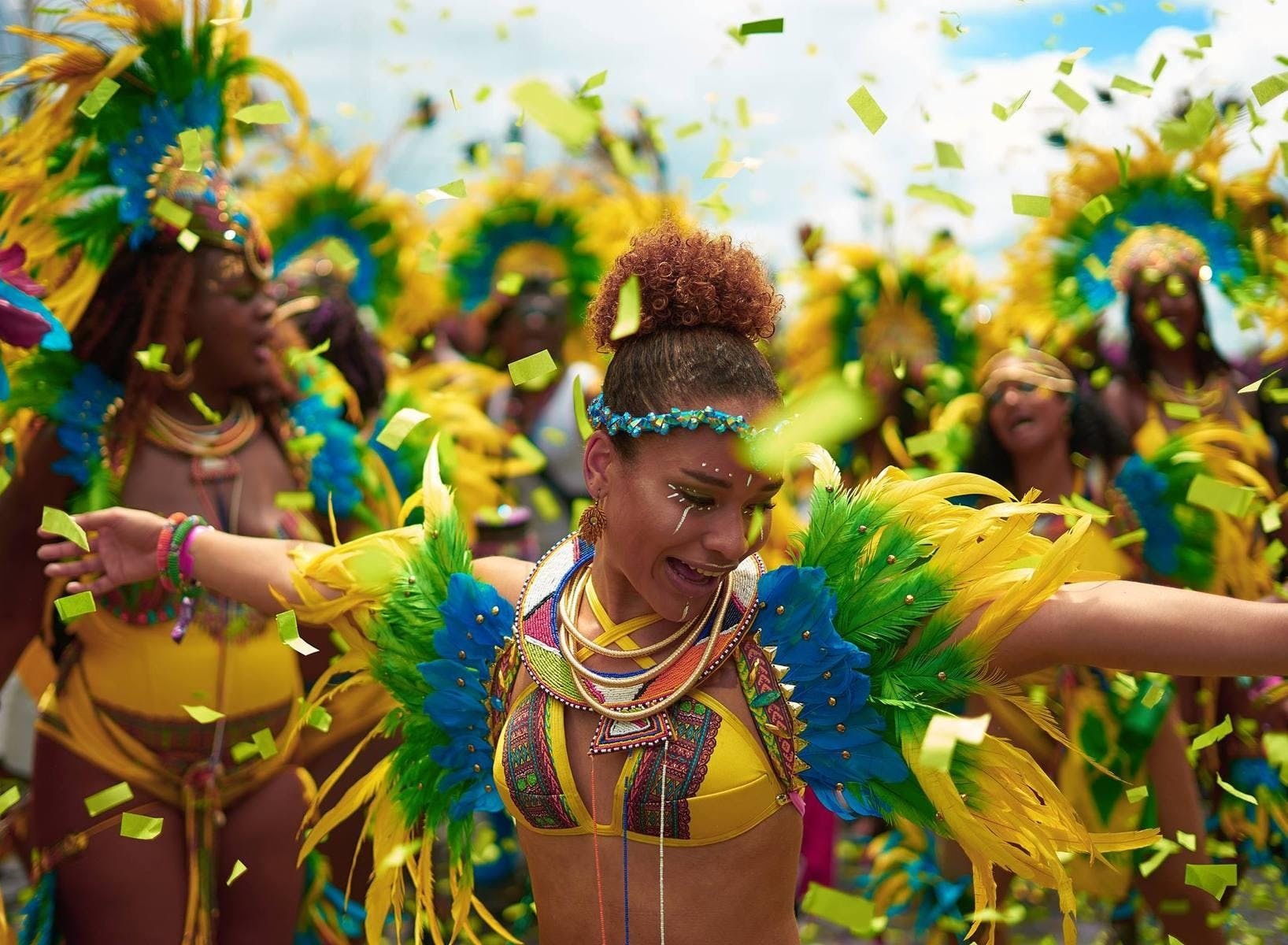 Nhung nguoi da duoc tiem vaccine do xo den dao Caribe nghi mat anh 9