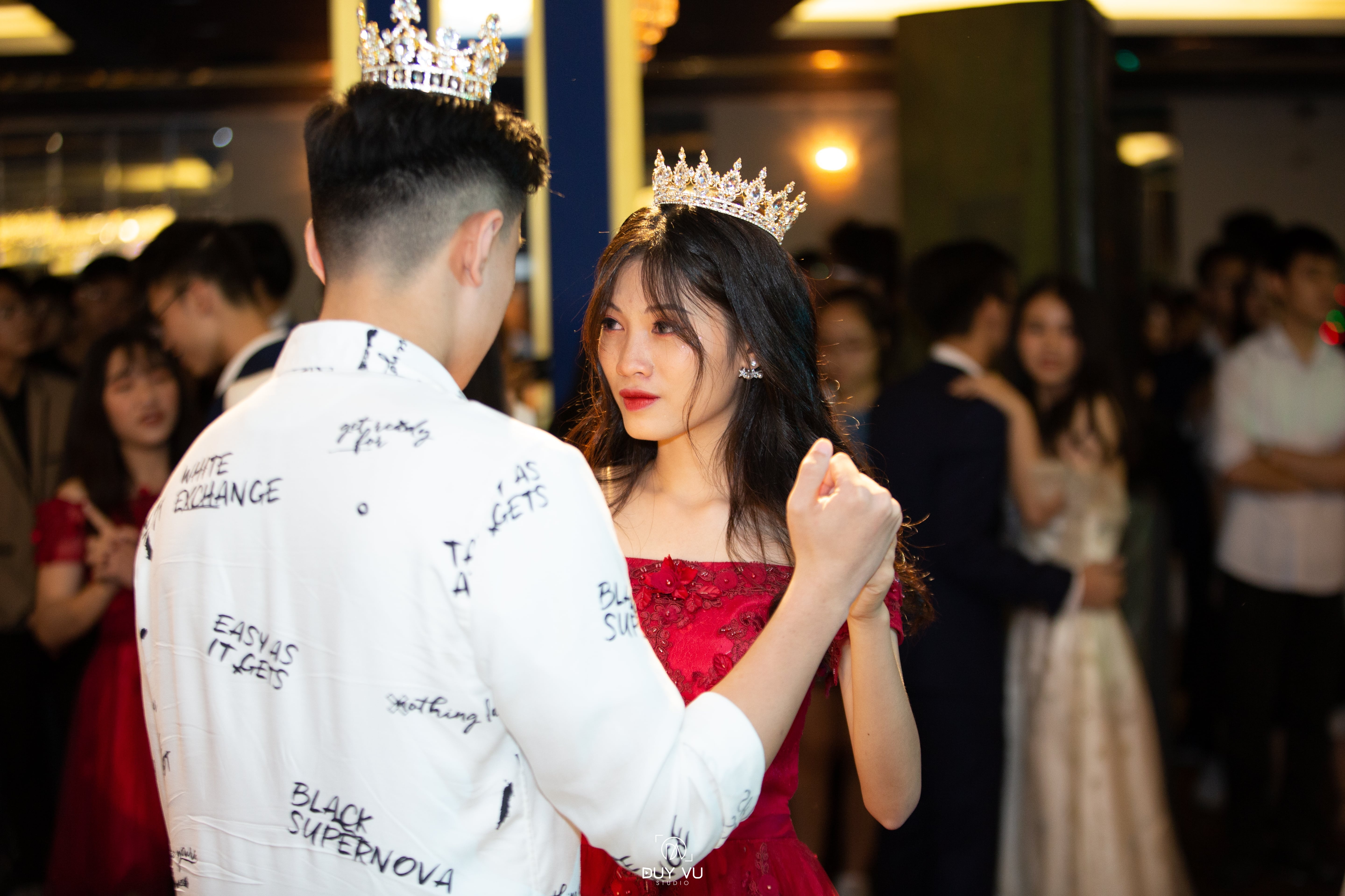 Hang loat su kien cua hoc sinh cuoi cap o TP.HCM phai huy vi Covid-19 hinh anh