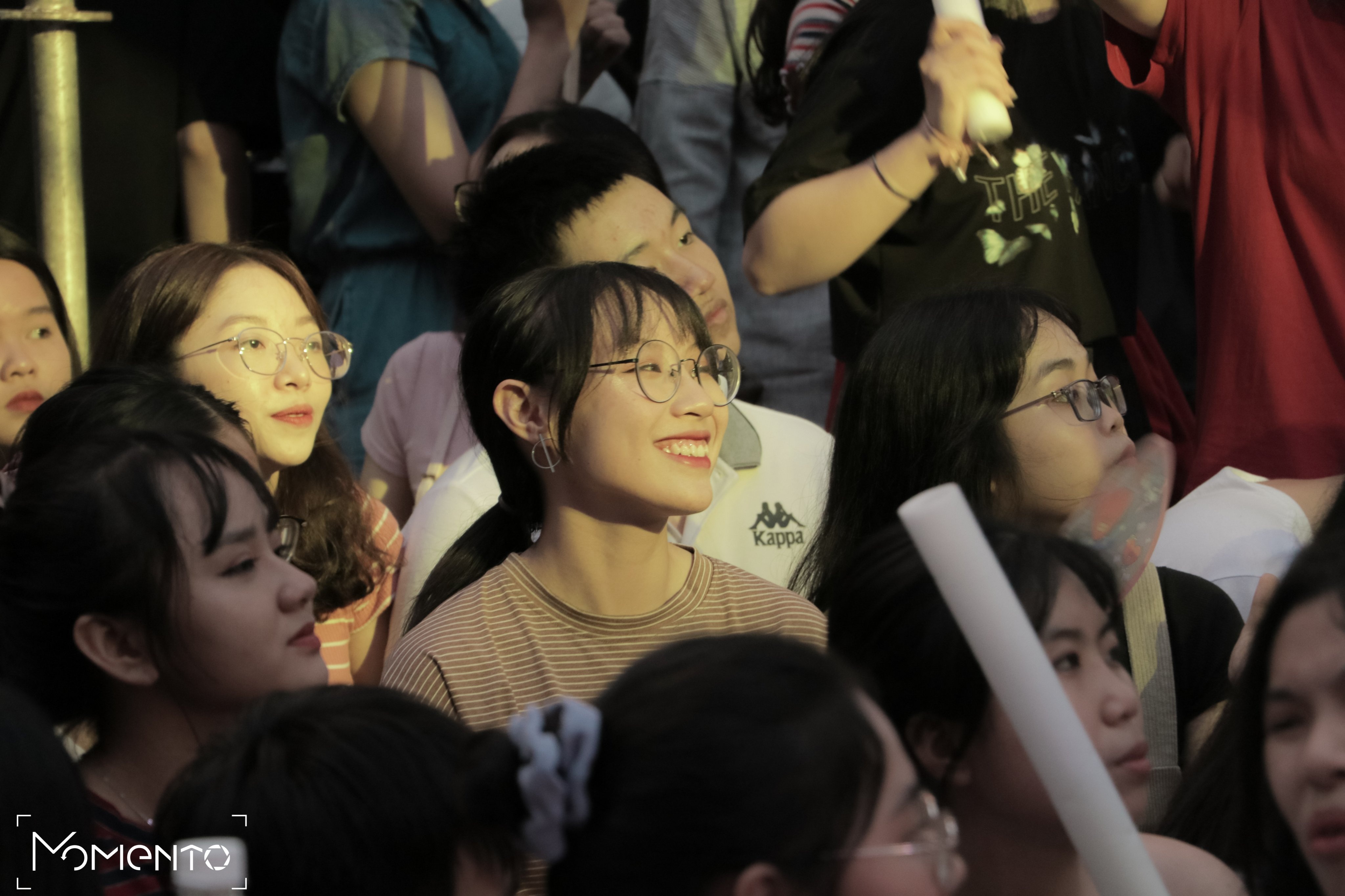 Mua chia tay thoi ao trang khong tron ven cua hoc sinh cuoi cap anh 4