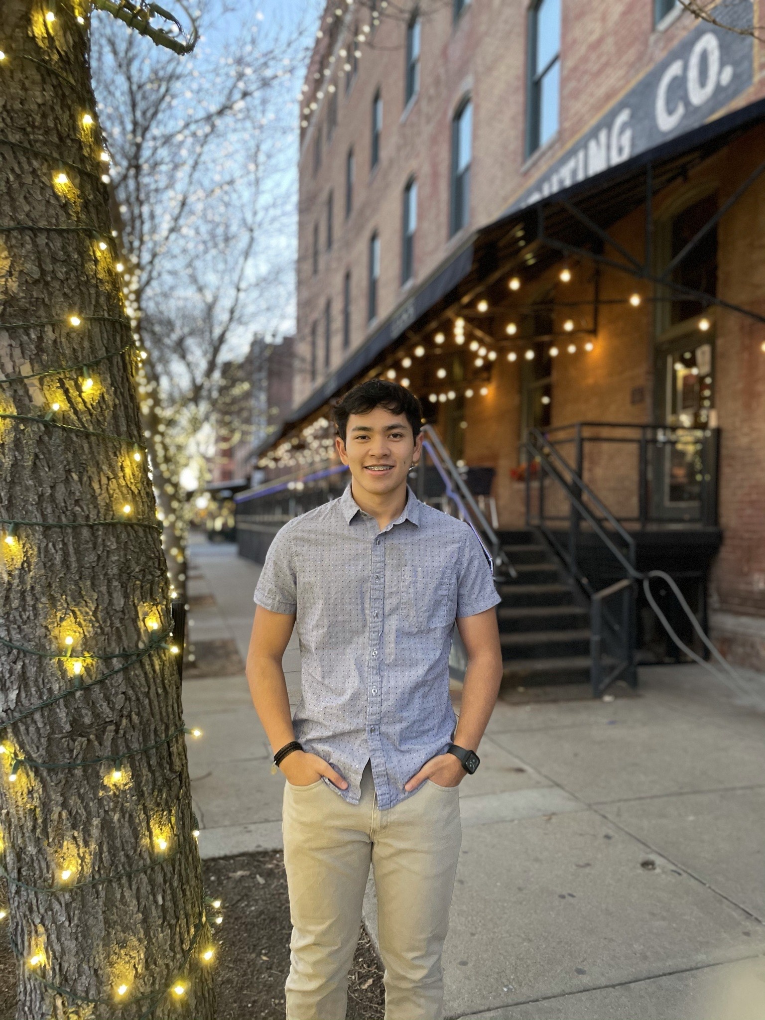 Nam sinh gốc Việt giành học bổng toàn phần của của ĐH Harvard ảnh 2 Nam sinh goc Viet gianh hoc bong toan phan cua cua DH Harvard anh 2