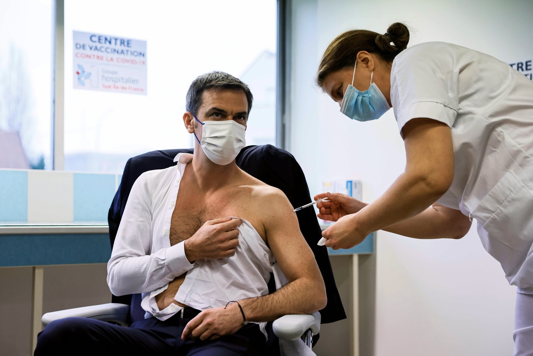 Thời đại selfie với vaccine ảnh 2 Thoi dai selfie voi vaccine anh 2