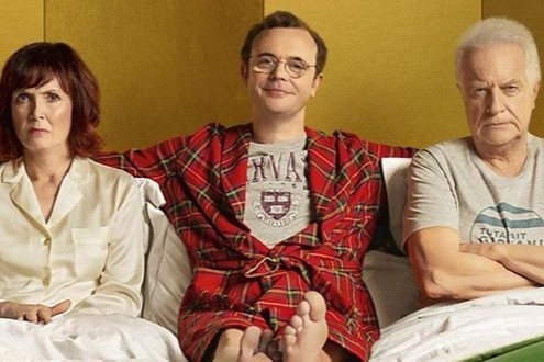 Nhung dua tre to xac an bam cha me gia vi dich benh hinh anh